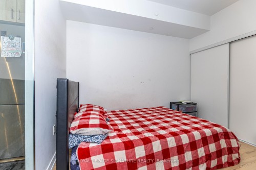 513-1195 The Queensway N/A, Toronto, ON - Indoor Photo Showing Bedroom