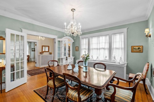 247 Macnab Street S, Hamilton, ON - Indoor Photo Showing Dining Room