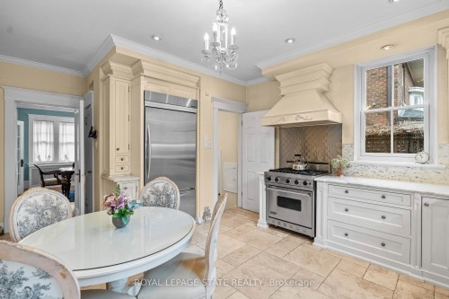 247 Macnab Street S, Hamilton, ON - Indoor Photo Showing Dining Room