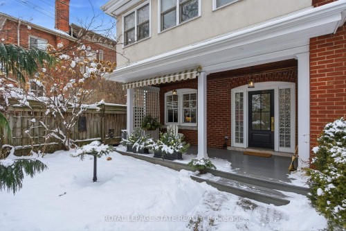 247 Macnab Street S, Hamilton, ON - Outdoor