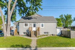 1-1078 Eastmount Avenue  Mississauga, ON L5E 1Z3