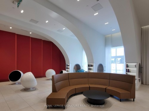 602-2033 Kennedy Road, Toronto, ON - Indoor Photo Showing Other Room