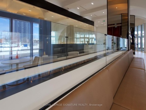 602-2033 Kennedy Road, Toronto, ON - Indoor Photo Showing Other Room