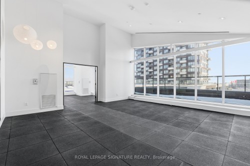 214-2489 Taunton Road, Oakville, ON - Indoor Photo Showing Other Room