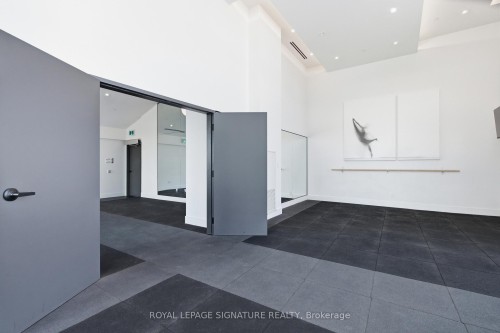 214-2489 Taunton Road, Oakville, ON - Indoor Photo Showing Other Room