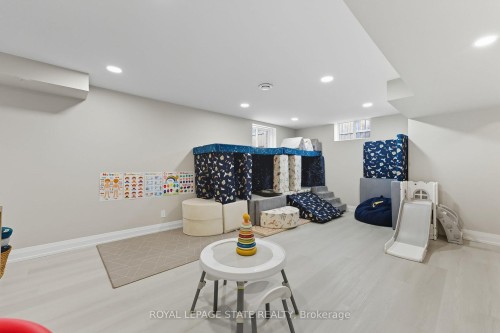 71 Bradbury Road, Hamilton, ON - Indoor