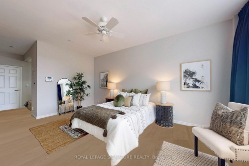 209-980 Yonge Street, Toronto, ON - Indoor Photo Showing Bedroom