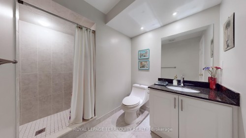 69 Vine Cliff Boulevard, Markham, ON - Indoor Photo Showing Bathroom
