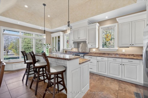 181 Queen Street S, New Tecumseth, ON - Indoor