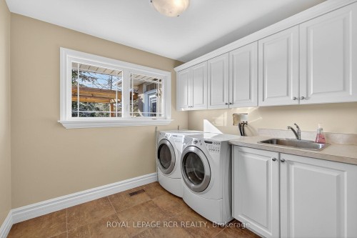181 Queen Street S, New Tecumseth, ON - Indoor Photo Showing Laundry Room