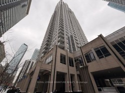4809-763 Bay Street  Toronto, ON M5G 2R3