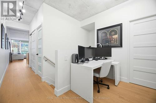1013 - 333 Adelaide Street E, Toronto, ON - Indoor Photo Showing Office