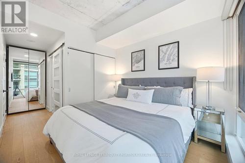1013 - 333 Adelaide Street E, Toronto, ON - Indoor Photo Showing Bedroom