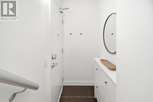 1013 - 333 Adelaide Street E, Toronto, ON - Indoor Photo Showing Other Room