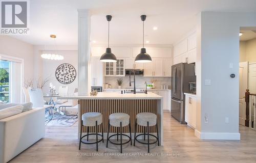 25 - 31 Sunvale Place, Hamilton, ON - Indoor Photo Showing Other Room