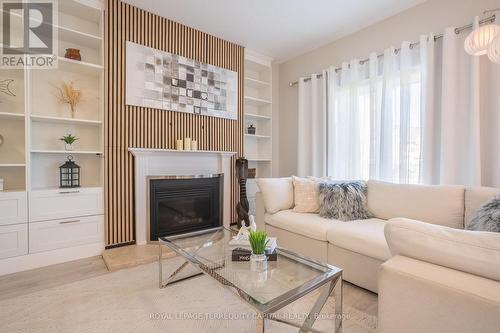 25 - 31 Sunvale Place, Hamilton, ON - Indoor Photo Showing Living Room With Fireplace