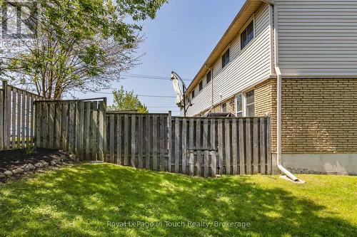 Large End Unit Rear Yard - 4 - 233 Innisfil Street, Barrie (Allandale Centre), ON - Outdoor