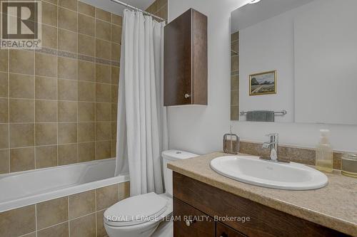 302 - 330 Loretta Avenue S, Ottawa, ON - Indoor Photo Showing Bathroom