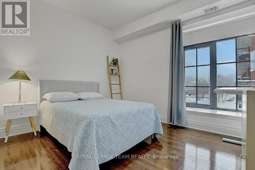 302 - 330 Loretta Avenue S, Ottawa, ON - Indoor Photo Showing Bedroom