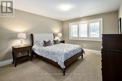 110 John Watt Way, Blue Mountains, ON - Indoor Photo Showing Bedroom