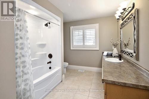 110 John Watt Way, Blue Mountains, ON - Indoor Photo Showing Bathroom