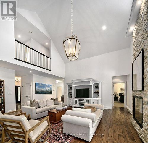 110 John Watt Way, Blue Mountains, ON - Indoor Photo Showing Living Room With Fireplace