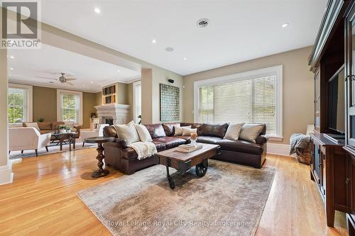 66 Grange Street, Guelph (St. George'S), ON - Indoor Photo Showing Living Room
