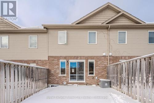 23 - 23 Kingsbury Square, Guelph (Pineridge/Westminster Woods), ON - Outdoor With Exterior