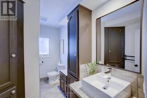 Upstairs 3 Piece Bath - 675 Prospect Street, Minto, ON - Indoor Photo Showing Bathroom