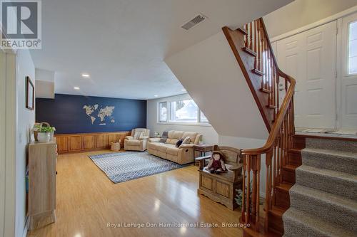 675 Prospect Street, Minto, ON - Indoor Photo Showing Other Room