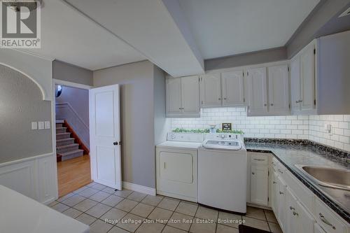 675 Prospect Street, Minto, ON - Indoor Photo Showing Laundry Room