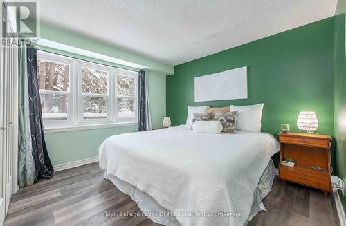 256 Woodland Drive, Huntsville (Chaffey), ON - Indoor Photo Showing Bedroom