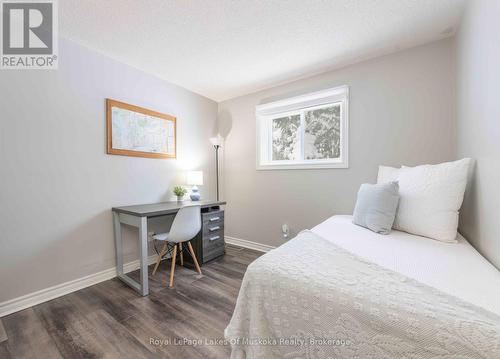 256 Woodland Drive, Huntsville (Chaffey), ON - Indoor Photo Showing Bedroom