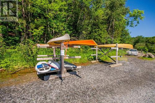 rental sup/ kayak/ canoe storage - 256 Woodland Drive, Huntsville (Chaffey), ON - Outdoor