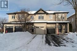1070 OTTENBRITE CRESCENT  Ottawa, ON K2T 0G1