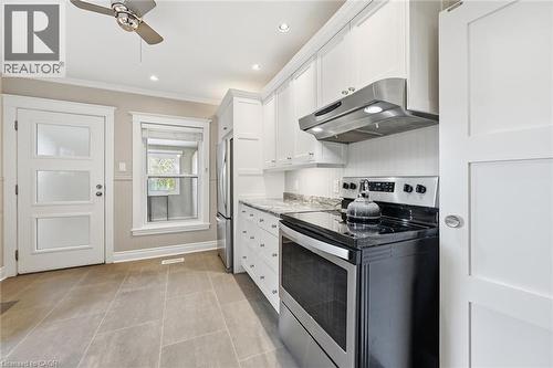 43 Belview Avenue, Hamilton, ON - Indoor Photo Showing Kitchen