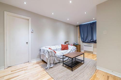 Salon - 3562 Rue St-Dominique, Montréal (Le Plateau-Mont-Royal), QC - Indoor Photo Showing Other Room