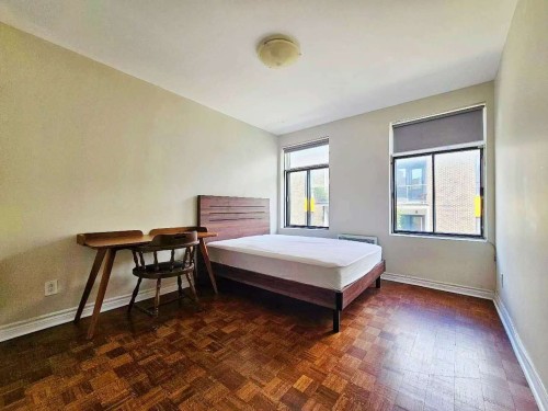 Bedroom - 3550 Rue St-Dominique, Montréal (Le Plateau-Mont-Royal), QC - Indoor Photo Showing Bedroom