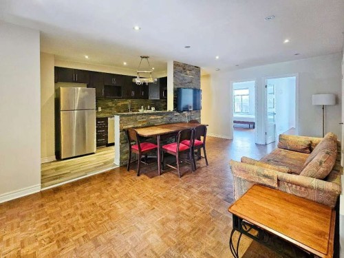 Living Room - 3550 Rue St-Dominique, Montréal (Le Plateau-Mont-Royal), QC - Indoor