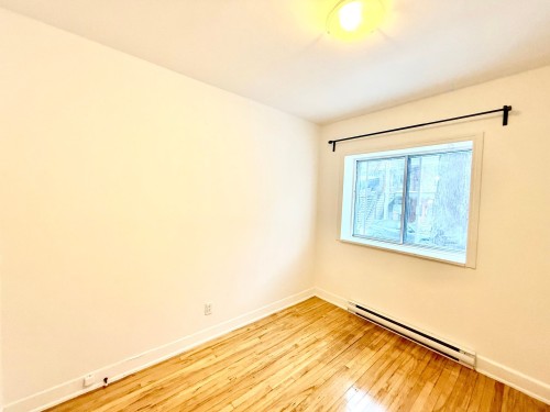 Chambre à coucher - 2-5385 10E Avenue, Montréal (Rosemont/La Petite-Patrie), QC - Indoor Photo Showing Other Room