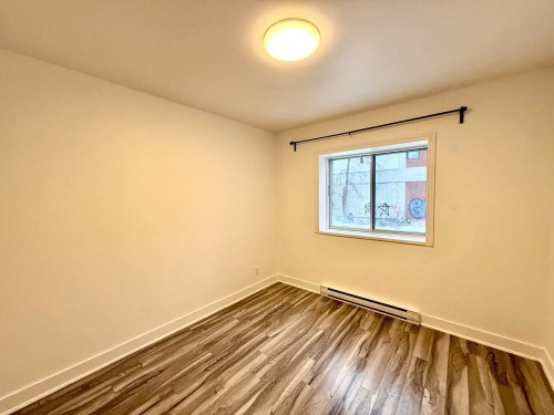 Chambre à coucher - 2-5385 10E Avenue, Montréal (Rosemont/La Petite-Patrie), QC - Indoor Photo Showing Other Room