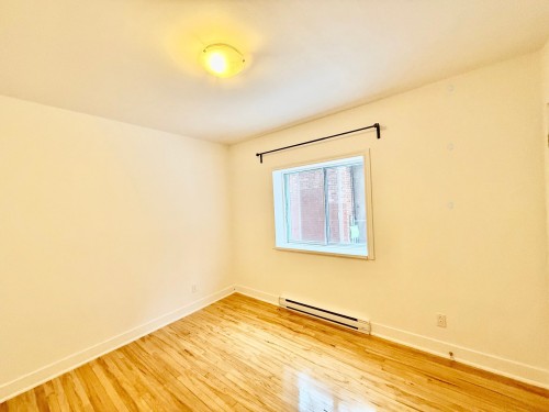 Chambre à coucher - 2-5385 10E Avenue, Montréal (Rosemont/La Petite-Patrie), QC - Indoor Photo Showing Other Room