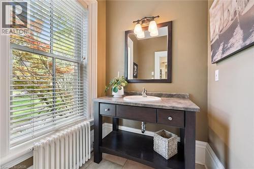 66 Grange Street, Guelph, ON - Indoor Photo Showing Bathroom