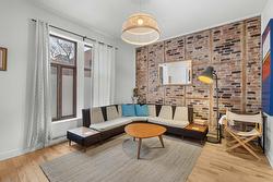 3447 Rue St-Dominique  Montréal (Le Plateau-Mont-Royal), QC H2X 2X5