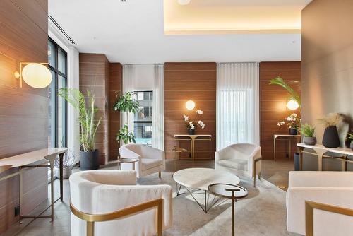 Conference room - 1106-628 Rue St-Jacques, Montréal (Ville-Marie), QC - Indoor Photo Showing Living Room