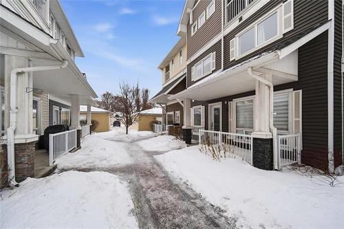 6-445 Pandora Ave, Winnipeg, MB 