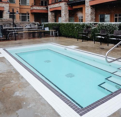 312-15 Park Place, Osoyoos, BC - Outdoor With In Ground Pool