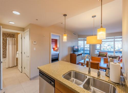 312-15 Park Place, Osoyoos, BC - Indoor Photo Showing Kitchen With Double Sink