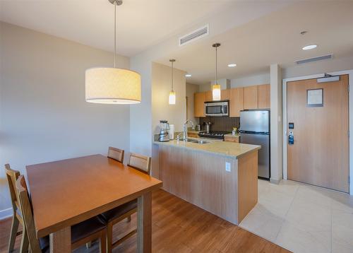 312-15 Park Place, Osoyoos, BC - Indoor