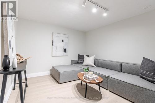 972 Southlawn Drive, Peterborough (Ashburnham Ward 4), ON - Indoor Photo Showing Living Room